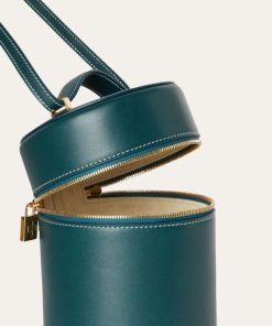 Alexiasuarez.shop4a147e1af5 1