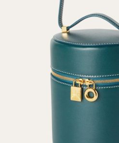 Alexiasuarez.shop4a147e1af5 4