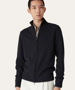 Alexiasuarez.shop4c690a5824 1