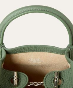 Alexiasuarez.shop4ede24f744 1