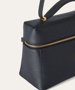 Alexiasuarez.shop8dfcbcd803 4