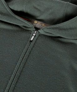 Alexiasuarez.shopd209a4ffab 1