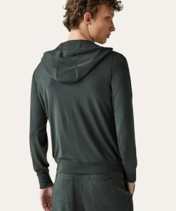 Alexiasuarez.shopd209a4ffab 4