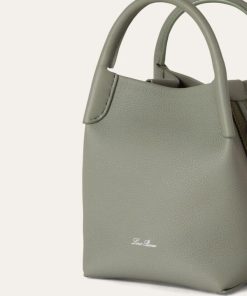 Alexiasuarez.shopebe0f5d835 1